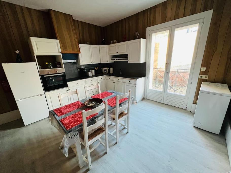 Duplex 100m2, 3 Chambres, Centre Apartment